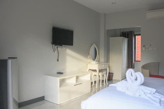 Deluxe Room, 1 King Bed, Non Smoking