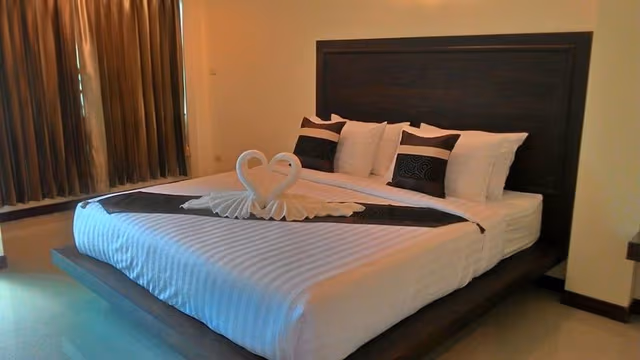Double Room, 1 King Bed
