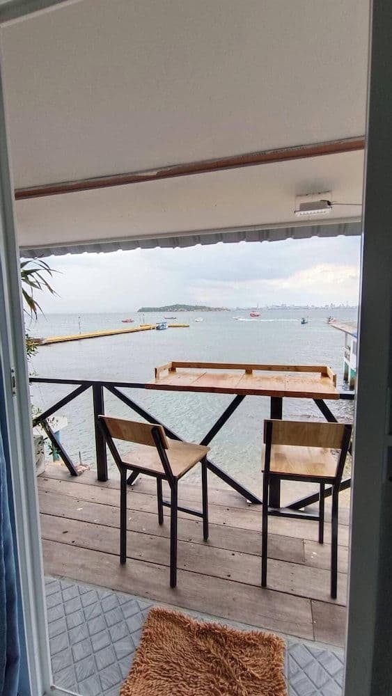 Room, 1 King Bed, Sea View