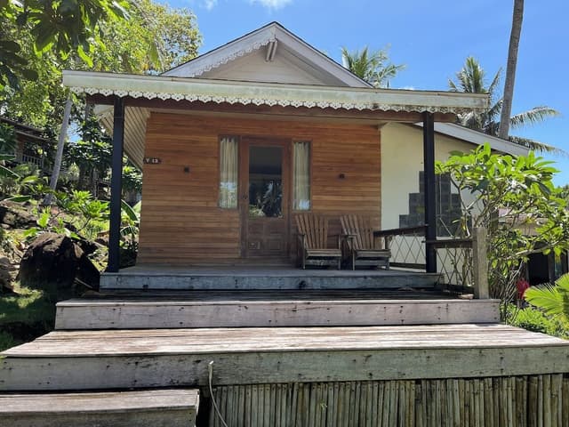 Air-con Bungalow Beach View