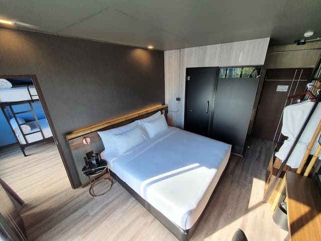 Family Suites Party (OFP)