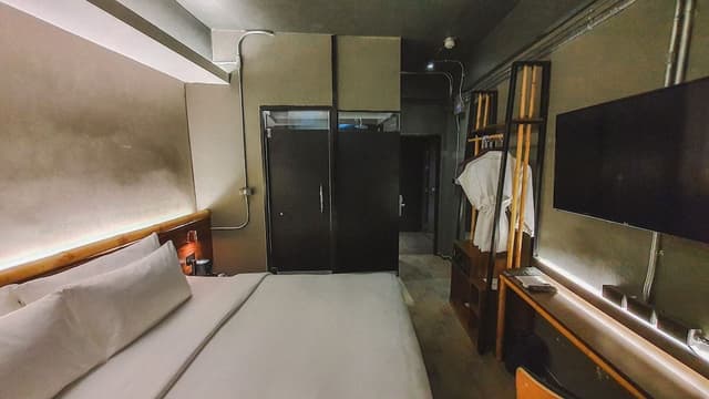 Standard King Room at First Floor (OTF)