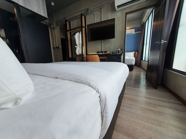 Family Suites (OFS)