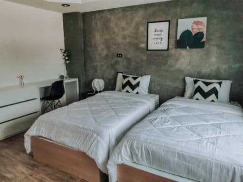 Standard Twin Room