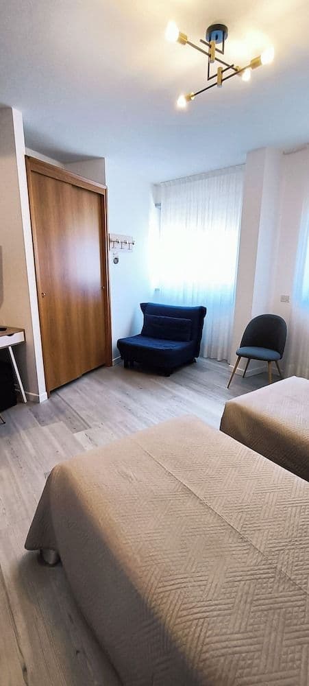 Family Room, 2 Bedrooms