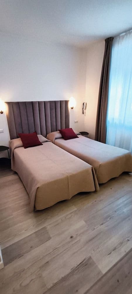 Economy Twin Room