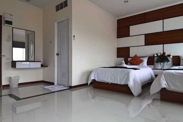 Standard Twin Room