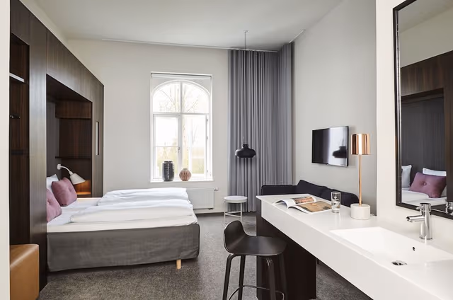 Business Double Room (SPA-access not included)