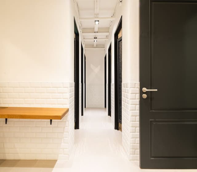 Private Room with Shared Bathroom