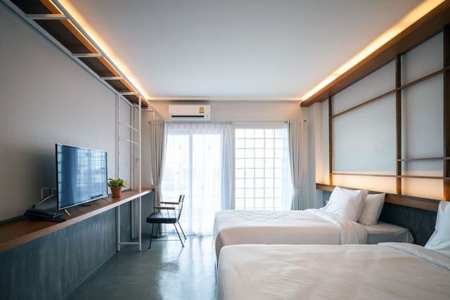 Standard Twin Room