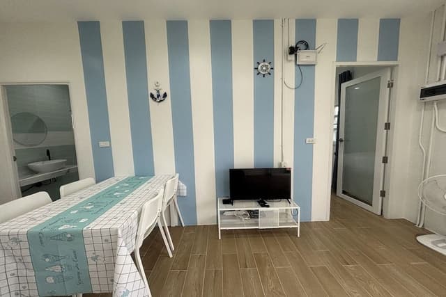 House, 2 Bedrooms