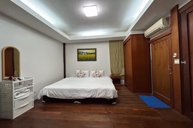 Family Room with Kitchenette