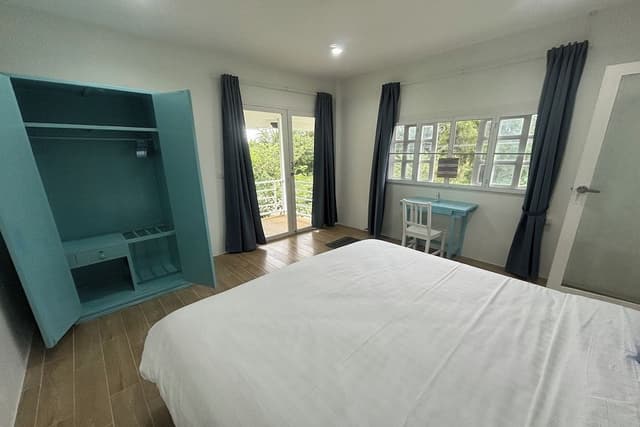 House, 2 Bedrooms