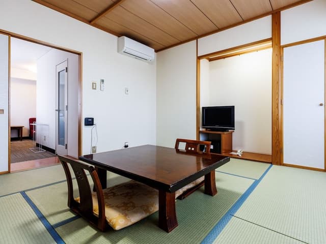 [Non-smoking] Japanese Western Room 1~5people, Ocean view
