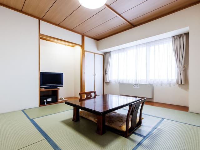 [Non-smoking] Japanese Western Room 1~5people, Ocean view