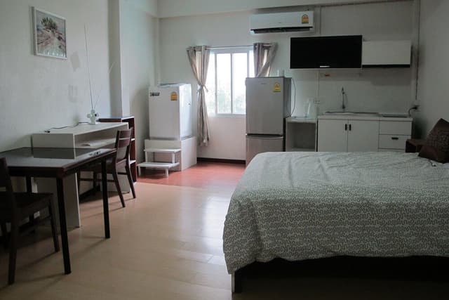 Standard Room, Kitchen