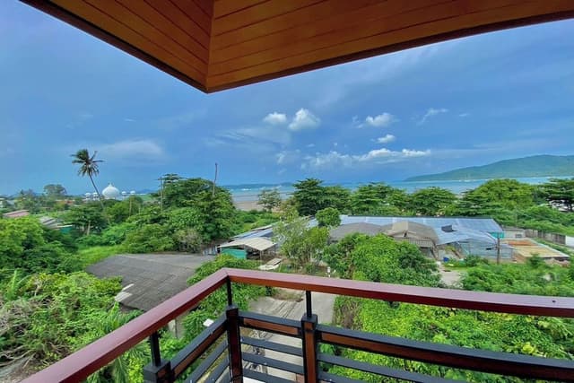 Deluxe Sea View