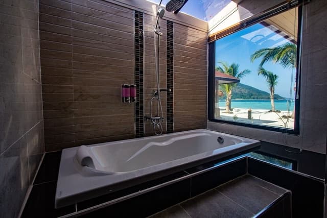 Deluxe Beachfront