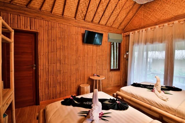 Tropical Villa (Twin)