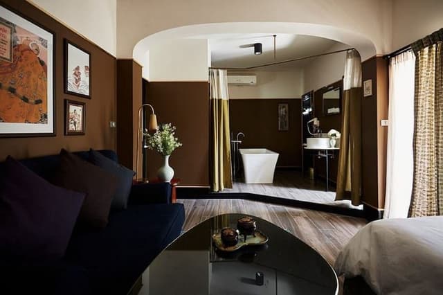 Josh Room