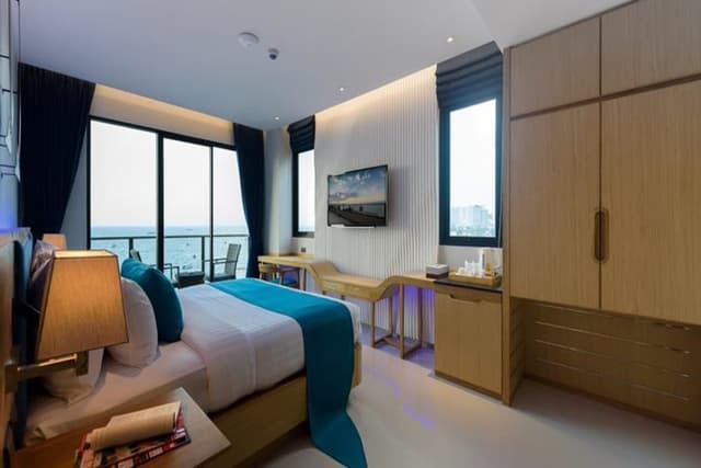 Deluxe Ocean View, Balcony