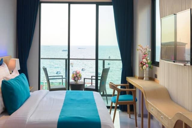 Deluxe Ocean View, Balcony