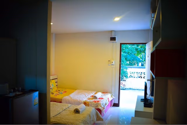 Standard Twin Room