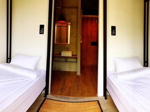 Twin Bed Room