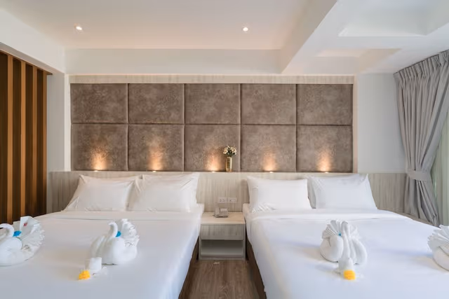 Deluxe Quadruple with Balcony (Sea View)