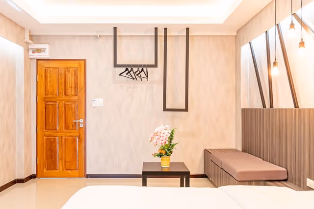 Suite, 1 King Bed with Sofa bed