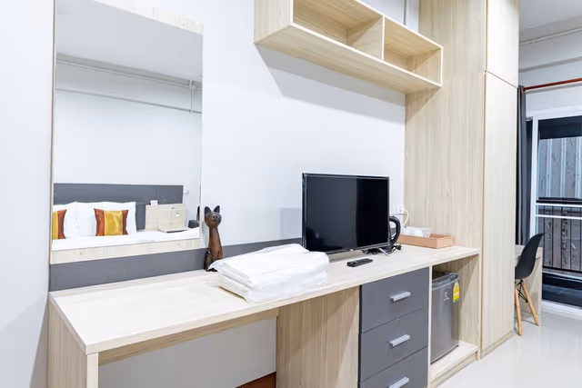 Deluxe Room, 1 King Bed