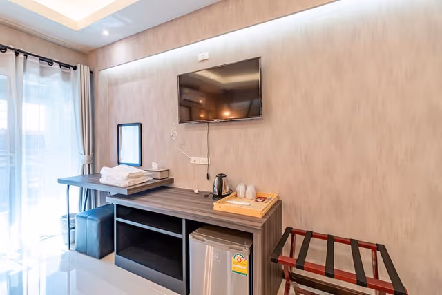 Suite, 1 King Bed with Sofa bed