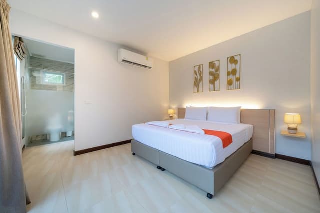 One Bedroom Suite Pool Access