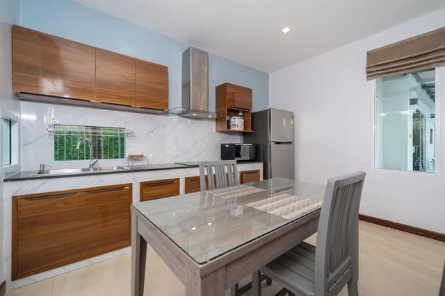 One Bedroom Suite Pool Access