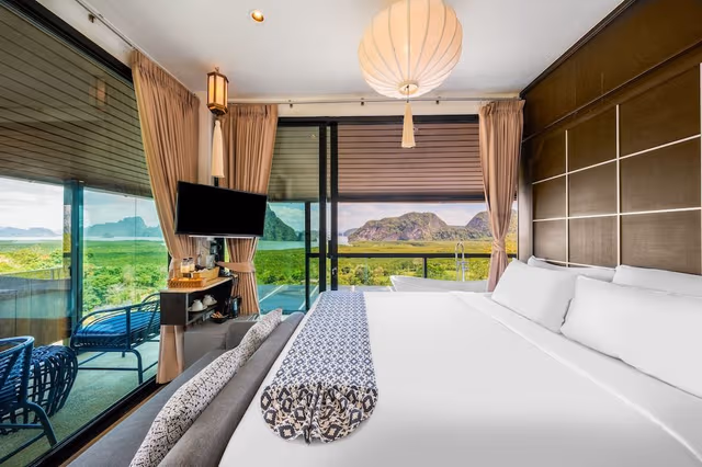 Panoramic Room, 1 King Bed, Bathtub, Sea View