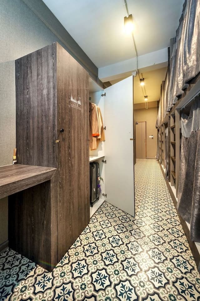 8-Bed Mixed Dormitory