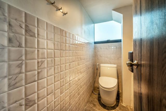 Family Room, Private Bathroom
