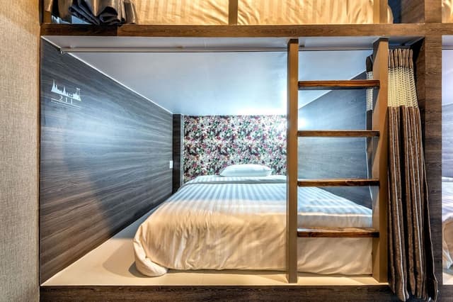 8-Bed Mixed Dormitory