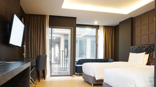 Premier Twin Room