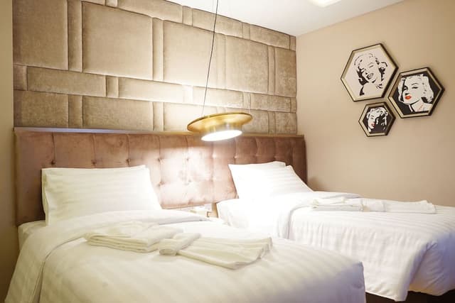 Premier Twin Room