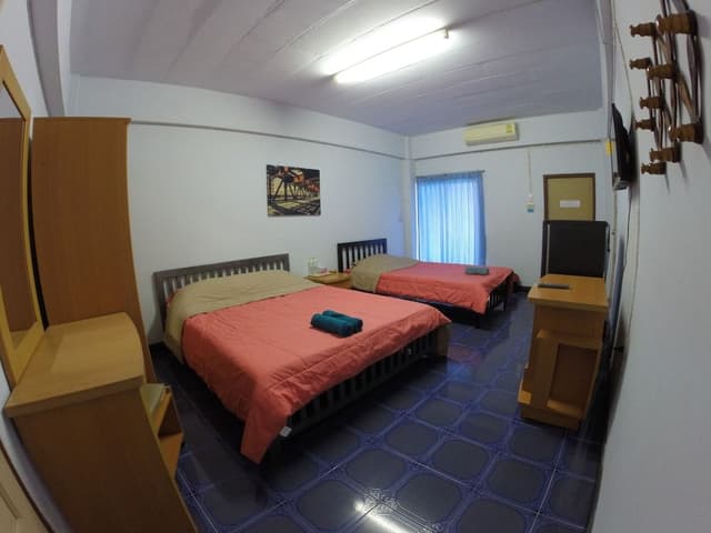 Triple Room