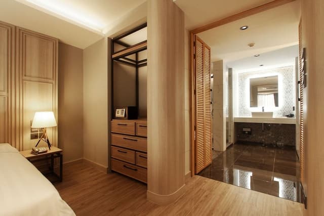 Nares Suite Room