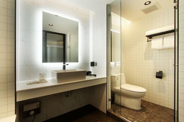 Nares Executive Twin Room