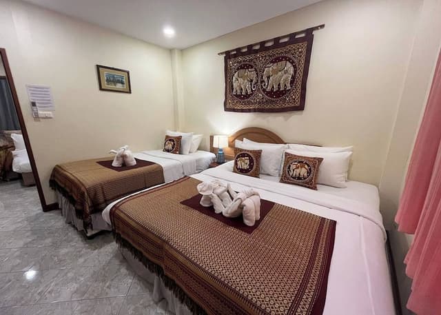 Triple Room