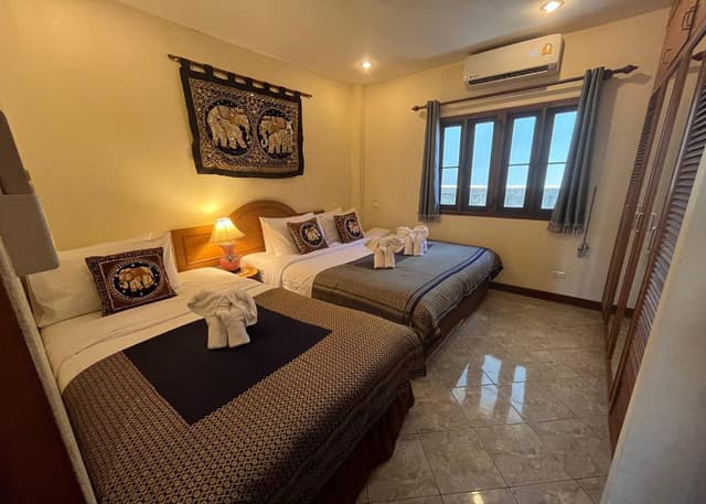 Triple Room