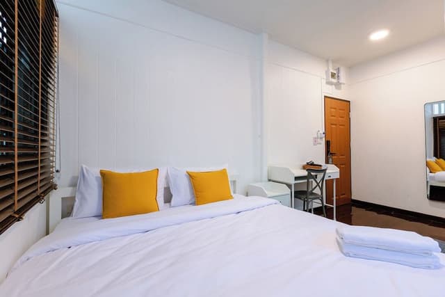 Superior Single Room, 1 King Bed, Non Smoking, Ensuite