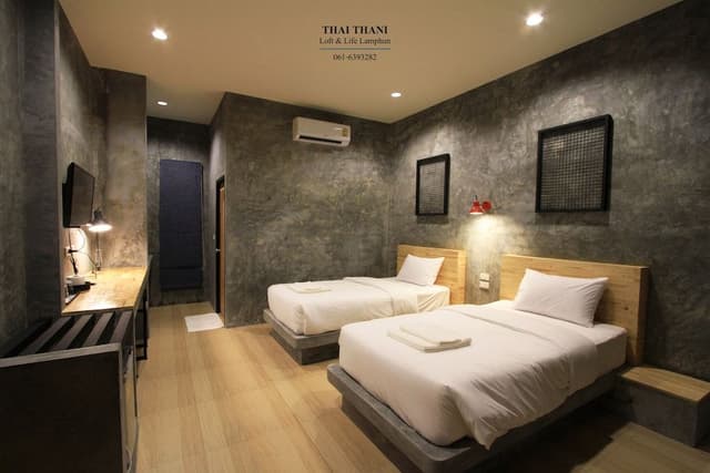 Standard Twin Room