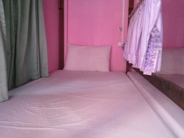 Mixed Dormitory Room