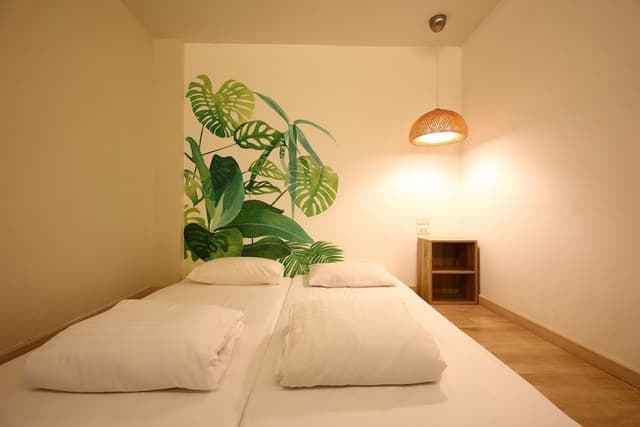 Basic Twin Room, Non Smoking, Mezzanine