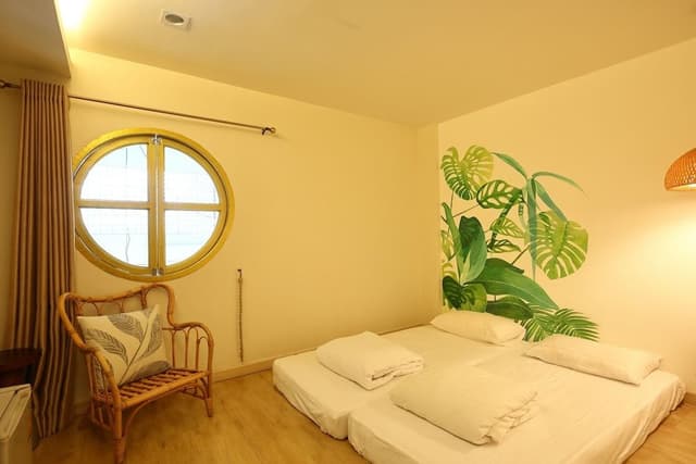 Basic Twin Room, Non Smoking, Mezzanine